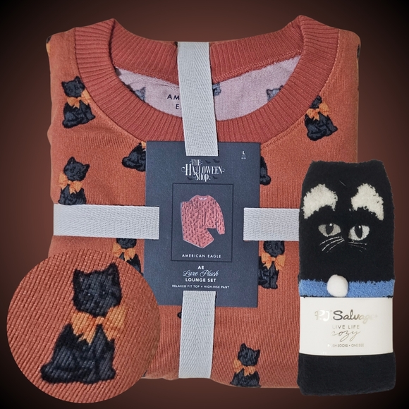 American Eagle Pajama Set Halloween Cats Large Cognac Plush/PJ Salvage Socks🐈‍⬛ - Picture 1 of 8